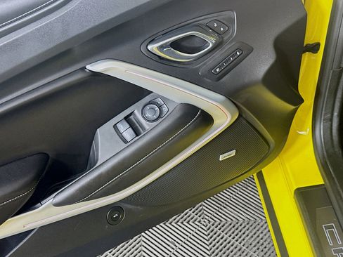 Used 2017 Chevrolet Camaro LT RWD image 15