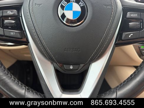 Used 2019 BMW 530i xDrive AWD/4WD image 24