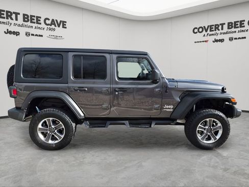 Used 2019 Jeep Wrangler Unlimited Sport S image 11
