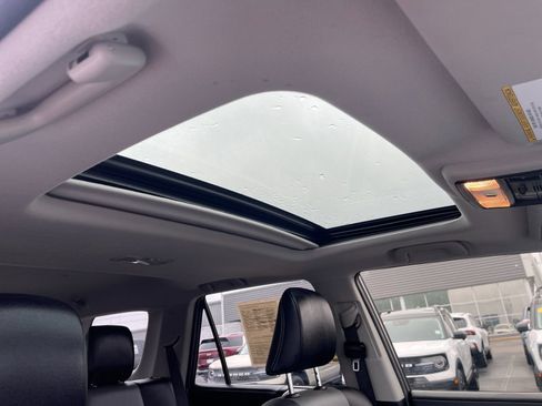 Used 2018 Toyota 4Runner SR5 Premium image 19