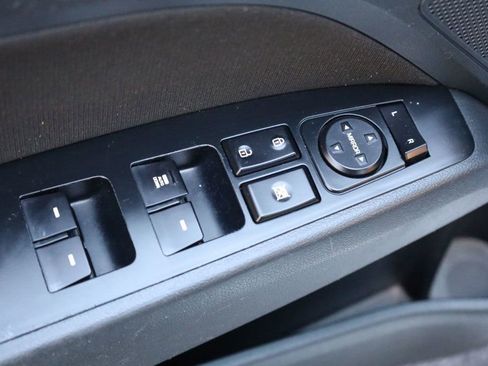 Used 2019 Hyundai Elantra SEL w/ Cargo Package image 32