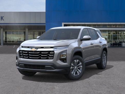 New 2026 Chevrolet Equinox LT w/ Safety and Technology Package FWD image 6