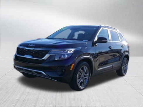 Used 2023 Kia Seltos S w/ Navigation Package image 7