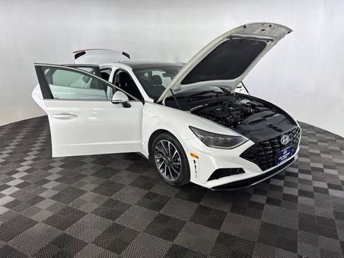 Used 2022 Hyundai Sonata Limited FWD image 12