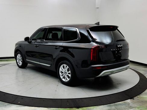 Used 2022 Kia Telluride LX FWD image 7