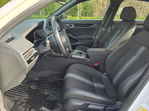 Certified 2025 Honda Civic Sport image 11