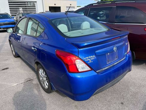 Used 2016 Nissan Versa SV w/ SV Appearance Package FWD image 3