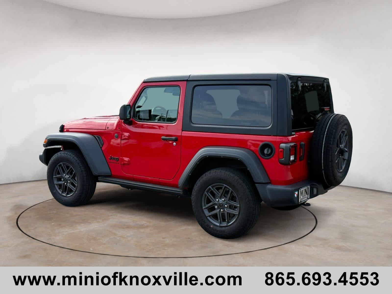 Used 2024 Jeep Wrangler Sport AWD/4WD image 5