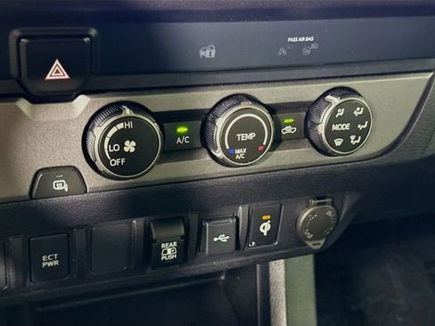 Certified 2020 Toyota Tacoma TRD Off-Road image 15