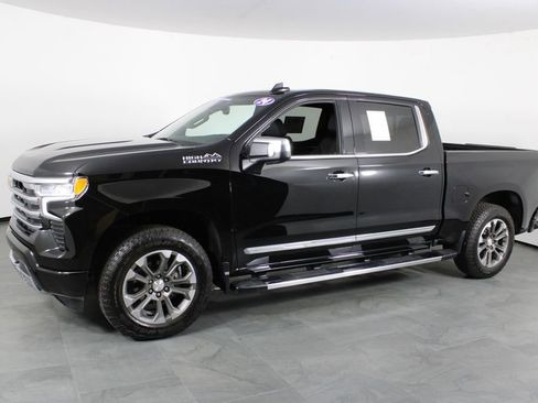 Used 2024 Chevrolet Silverado 1500 High Country image 11