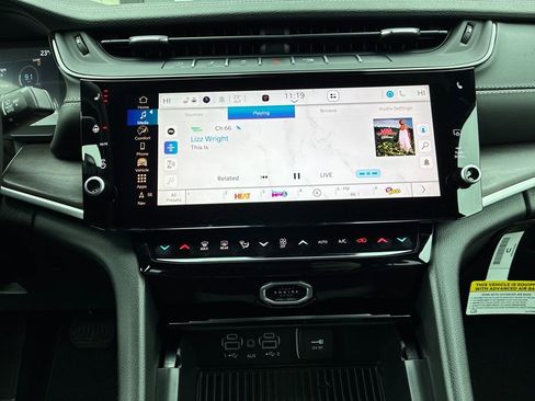 New 2026 Jeep Grand Cherokee Laredo image 18