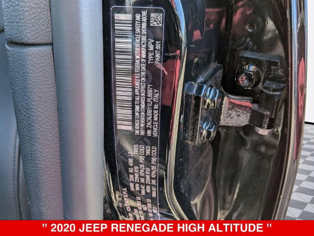 Used 2020 Jeep Renegade Altitude AWD/4WD image 41