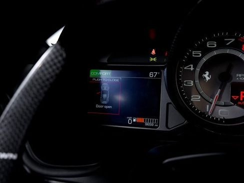 Certified 2020 Ferrari Portofino image 37