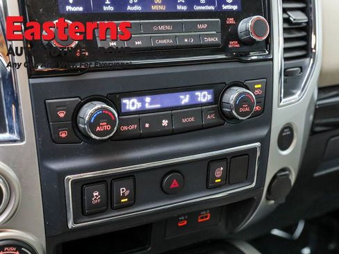 Used 2020 Nissan Titan SV w/ SV Convenience Package image 21