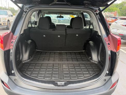 Used 2014 Toyota RAV4 XLE AWD/4WD image 8