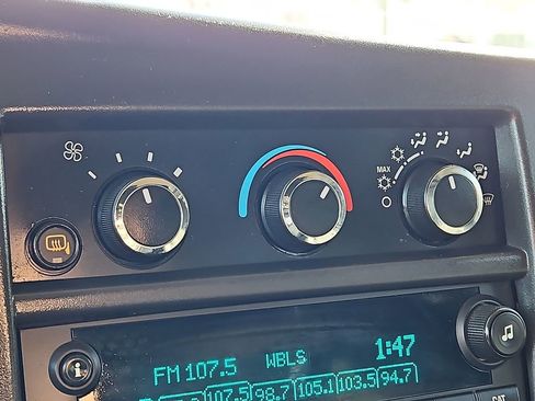 Used 2024 Chevrolet Express 2500 w/ Driver Convenience Package image 15