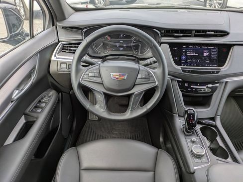 Certified 2025 Cadillac XT5 Luxury image 20