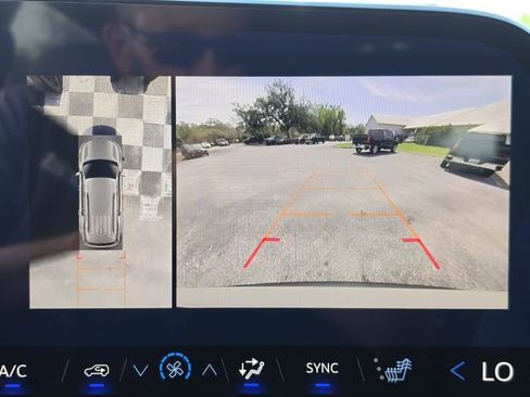 New 2026 Chevrolet Traverse Z71 w/ Enhanced Driving Package image 27