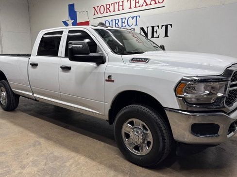 Used 2023 RAM 2500 Tradesman AWD/4WD image 3