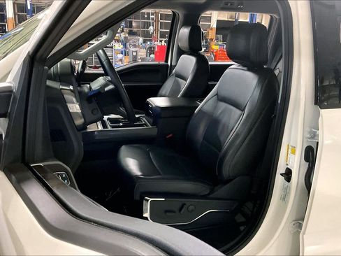 Used 2024 Ford F250 Lariat w/ Lariat Ultimate Package image 7