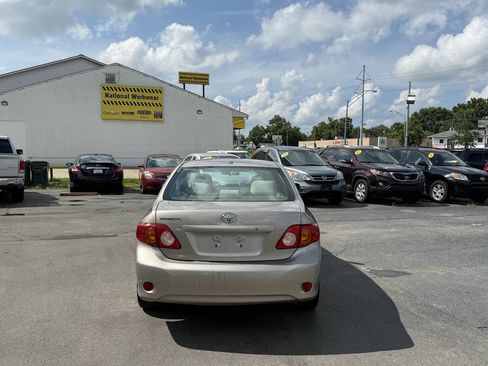 Used 2010 Toyota Corolla LE image 5