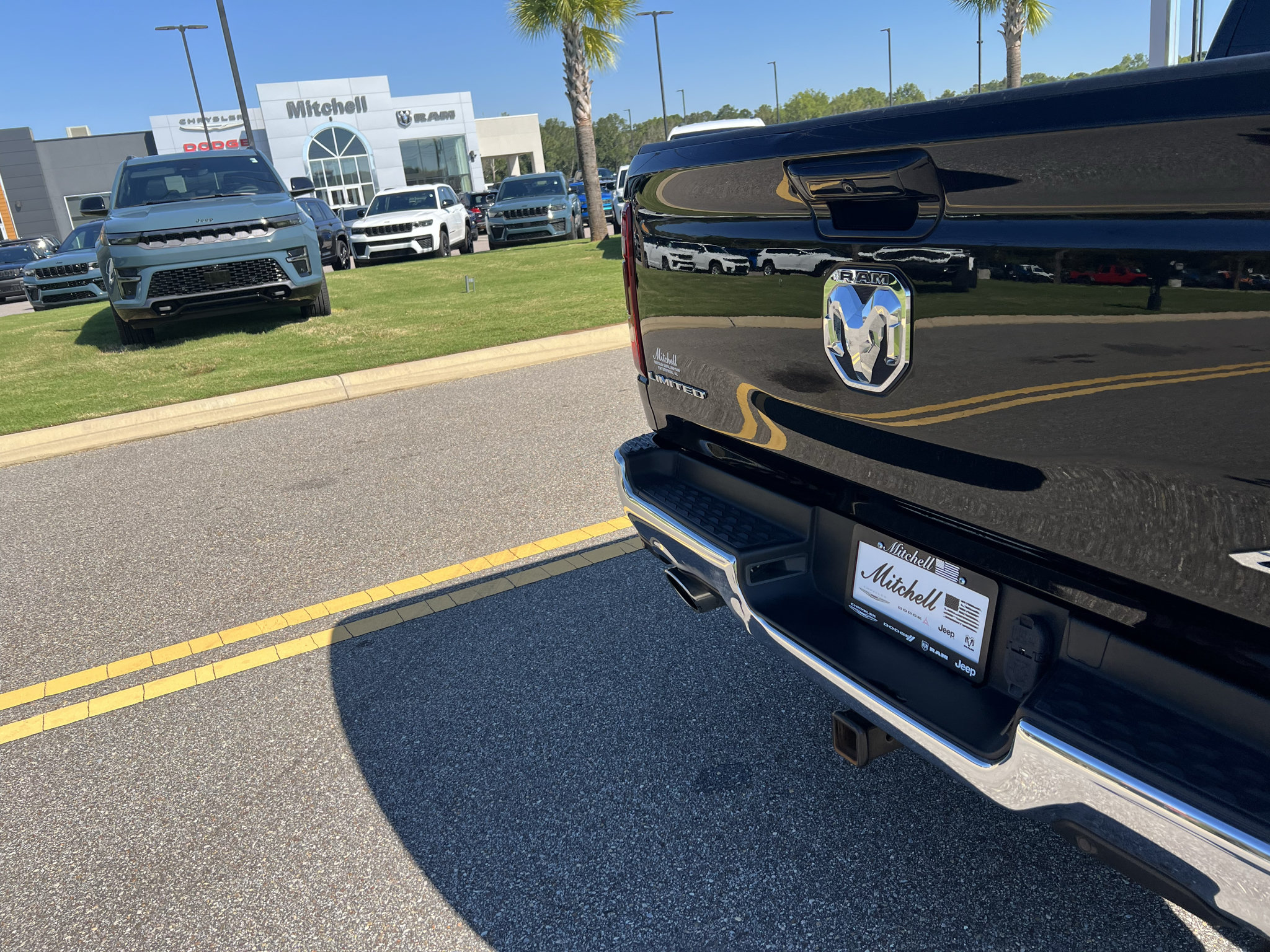 Certified 2023 RAM 1500 Limited AWD/4WD image 6