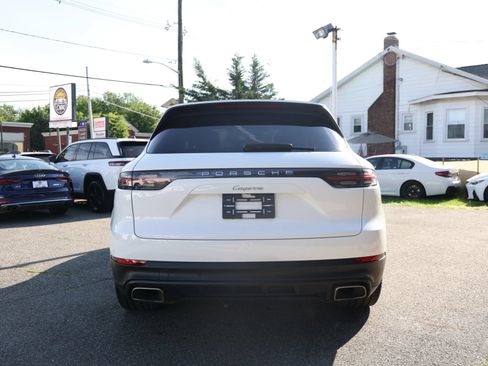 Used 2019 Porsche Cayenne AWD/4WD image 7