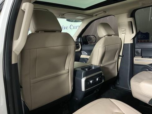 Certified 2022 Ford Expedition Limited image 15