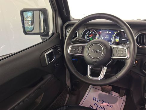 Used 2023 Jeep Wrangler Unlimited Rubicon 4xe w/ Cold Weather Group AWD/4WD image 19