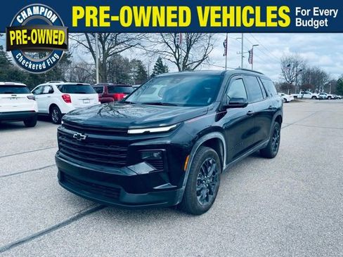 Used 2024 Chevrolet Traverse LT w/ Midnight/Sport Edition image 1