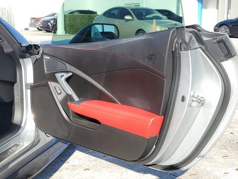 Used 2016 Chevrolet Corvette Z06 w/ 2LZ Preferred Equipment Group image 8