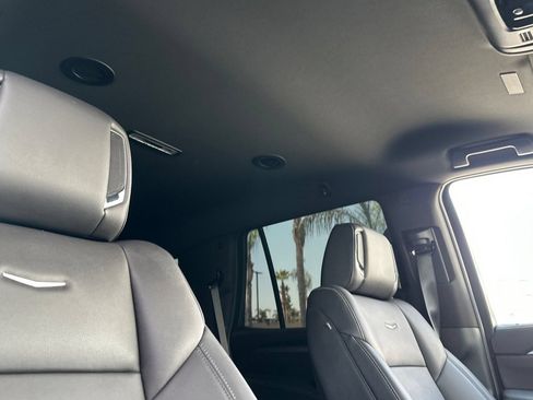 Used 2025 Cadillac Escalade Luxury w/ LPO, Floor Liner Package RWD image 20