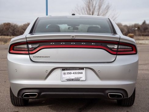 Used 2022 Dodge Charger SXT image 6