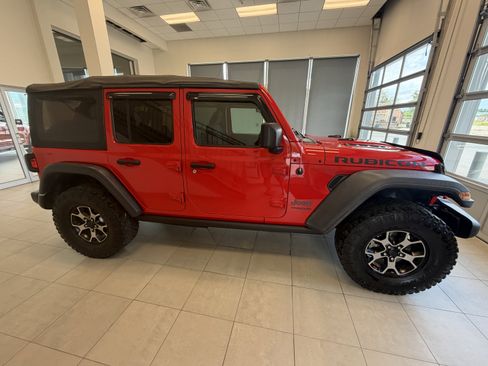 Used 2018 Jeep Wrangler Unlimited Rubicon AWD/4WD image 8