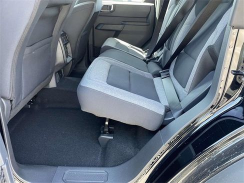 New 2025 Ford Bronco 4-Door image 21