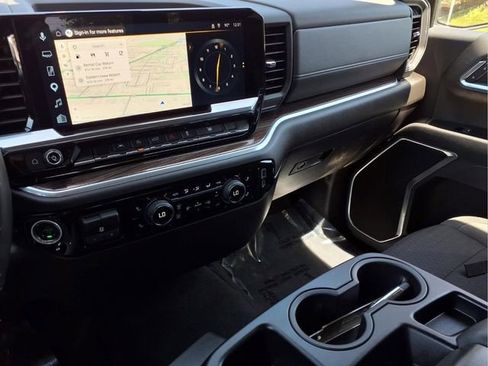 Used 2026 Chevrolet Silverado 1500 LT AWD/4WD image 10