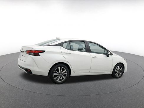 Used 2025 Nissan Versa SV FWD image 9