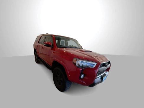 Used 2014 Toyota 4Runner Trail Premium image 2