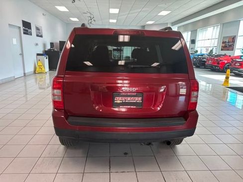 Used 2015 Jeep Patriot Sport w/ Power Value Group FWD image 5