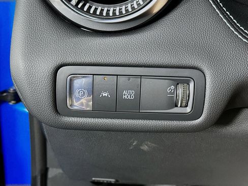 Used 2024 Chevrolet Blazer EV LT AWD/4WD image 17