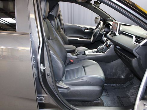 Used 2020 Toyota RAV4 XSE AWD/4WD image 39