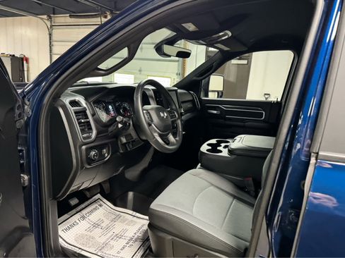 Used 2024 RAM 2500 Big Horn w/ Heated Seats & Wheel Group image 15