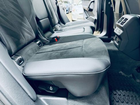 Used 2022 Audi SQ5 Premium Plus w/ Premium Plus Package image 35