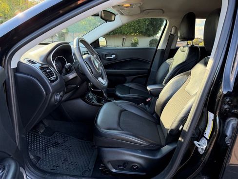 Used 2018 Jeep Compass Altitude image 19