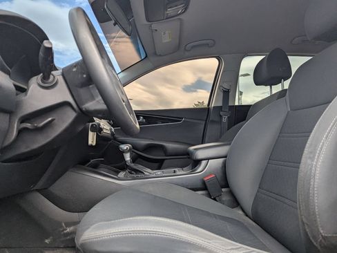Used 2019 Kia Sorento AWD image 25