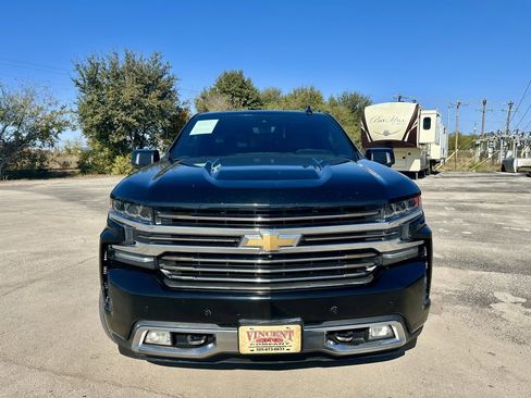Used 2019 Chevrolet Silverado 1500 High Country w/ Technology Package image 9