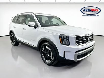Used 2024 Kia Telluride S w/ S Sunroof Package
