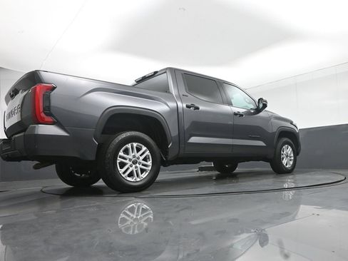 Used 2022 Toyota Tundra SR5 w/ SR5 Convenience Package image 65