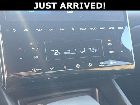 Certified 2023 Hyundai Santa Cruz SEL Premium image 17