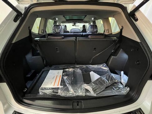 New 2026 Volkswagen Atlas Peak Edition AWD/4WD image 27